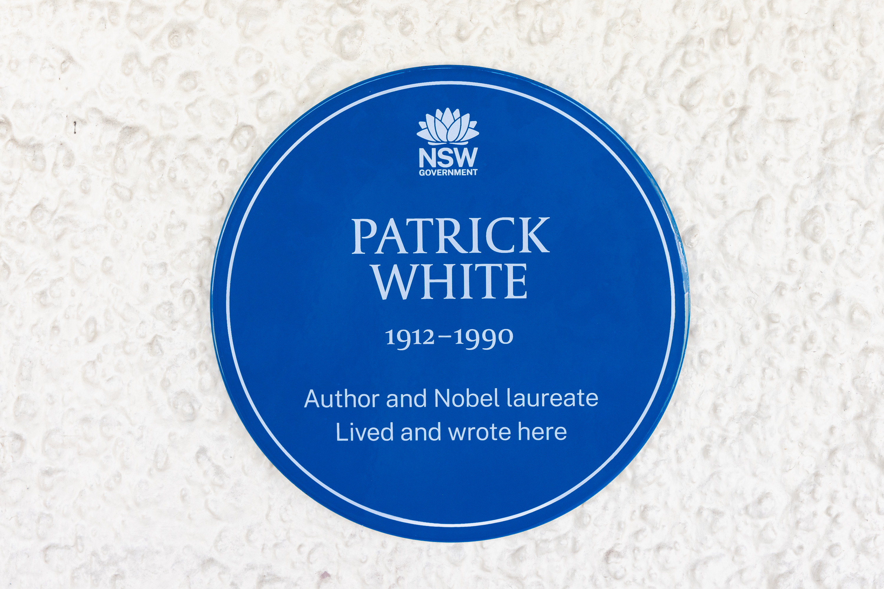 Image 5 of 6 - A photo of the Patrick White blue plaque